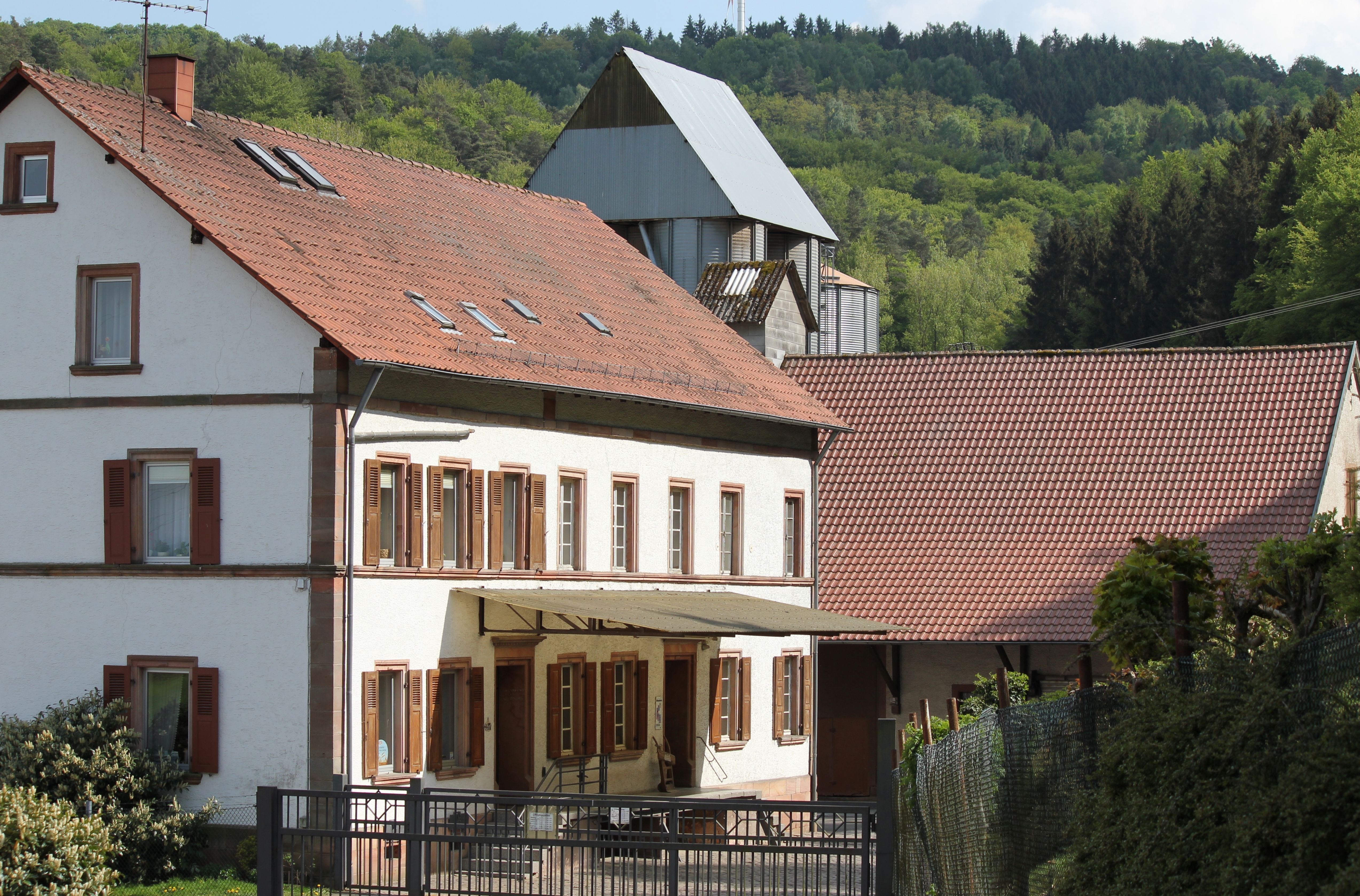 Häuser in einer Hofstruktur.