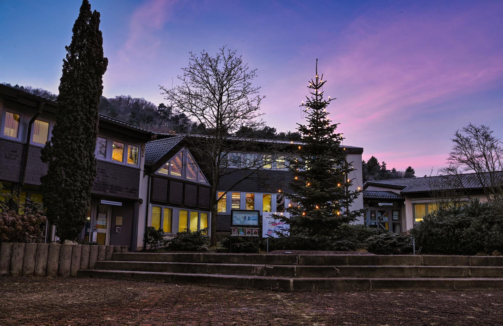 Rathaus Weihnachten Weihnachtliches Rathaus Bruchmühlbach